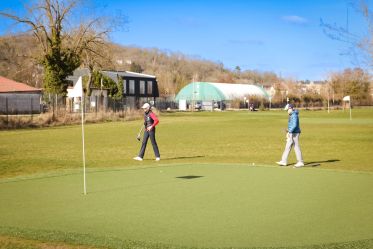 golf-academie-longeville-les-metz-activité-amateurs-professionnels-enfants-adultes
